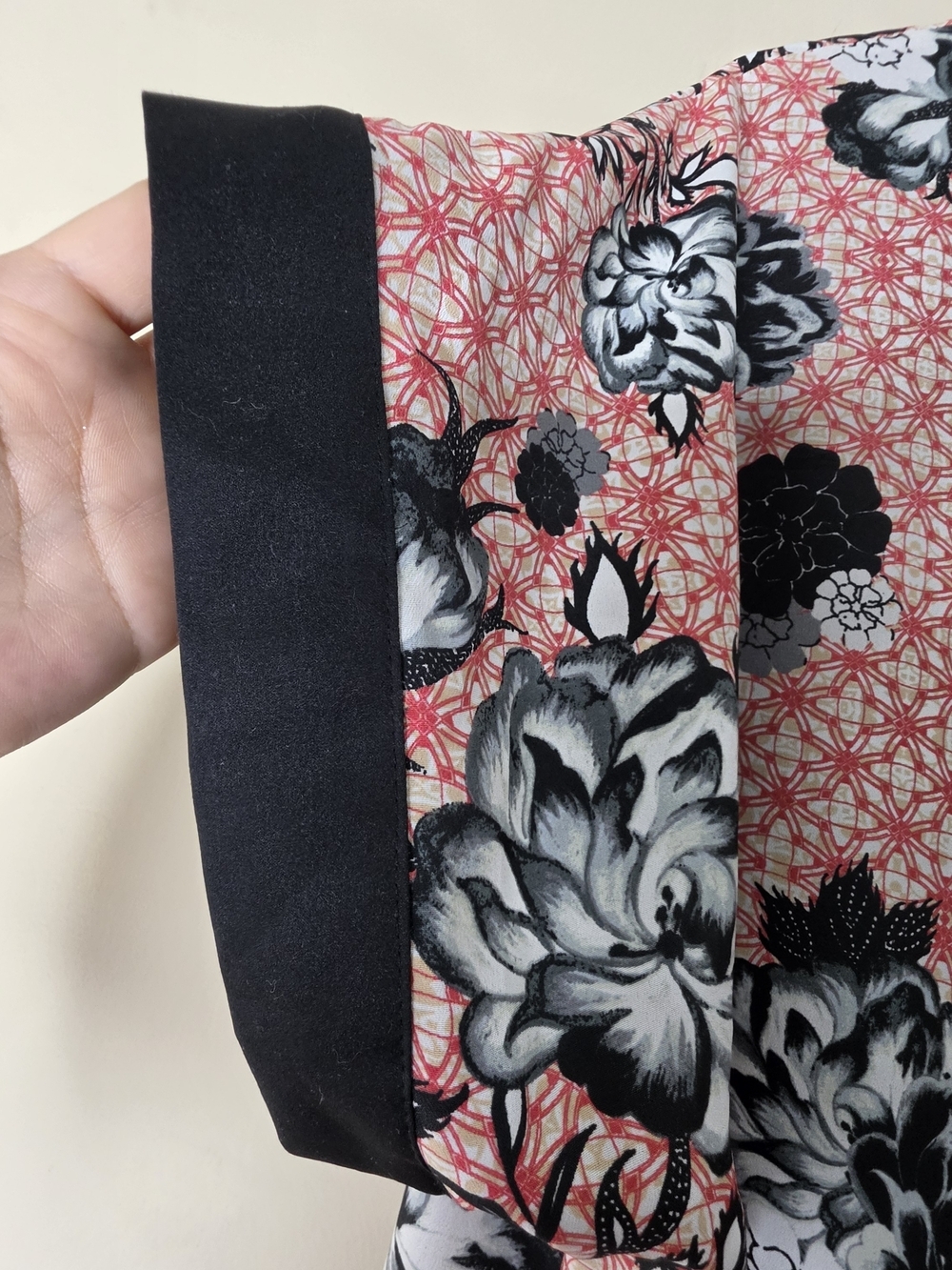 Forever 21 Floral Kimono Cardigan Womens M Black Red Sheer Open Front - Picture 12 of 14